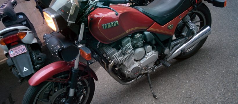 XJ750A 汎用スクリーン